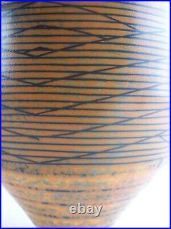 A Duncan Ross Burnished Vase 16cm high Studio Pottery, Perfect