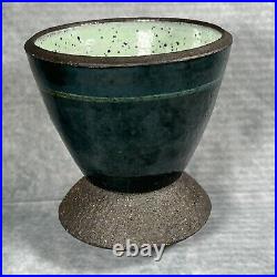 A Fabulous & Collectable ANDREW HILL Studio Pottery 15.5cm Conical Vase