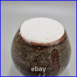 A Studio Pottery Bud / Posy Vase By Lowerdown Pottery David Leach. H-7.5cm, VGC A Studio Pottery Bud / Posy Vase By Lowerdown Pottery David Leach. H-7.5cm, VGC