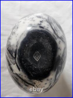 A gorgeous moyra stewart studio pottery vase