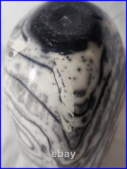 A gorgeous moyra stewart studio pottery vase