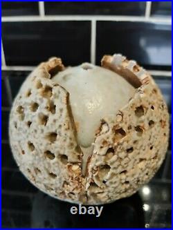 Alan wallwork seed pod vase in excellent condition no damage chips or repairs