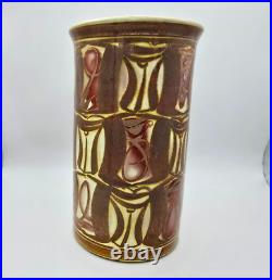 Aldermaston pottery Edgar Campden Juliet Wilson straight sided vase studio