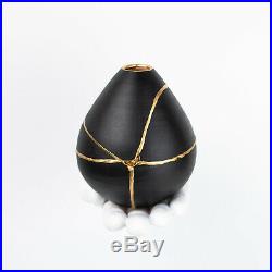 Ayadee Small Ronda handmade unique kintsugi vase black & gold pottery