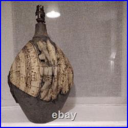 BERNARD ROOKE (BRITISH, B. 1938) A STONEWARE STUDIO POTTERY LAMP H 43cm
