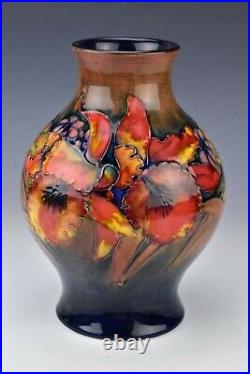 Beautiful Moorcroft Art Pottery Flambe Glaze Vase