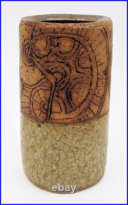 Bernard Rooke Studio Stoneware Pottery Fossil Vase 20th Century Bernard Rooke Studio Stoneware Pottery Fossil Vase 20th Century