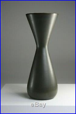 CARL-HARRY STALHANE Slim studio vase Rorstrand Sweden -1950s Small chip