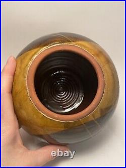 Carole Glover Studio Pottery Large Round Decorative Vase Jar With Lid Carole Glover Studio Pottery Large Round Decorative Vase Jar With Lid