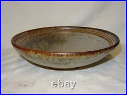 Collectable LEN CASTLE New Zealand Studio Pottery large 10.5 Bowl / Dish Collectable LEN CASTLE New Zealand Studio Pottery large 10.5 Bowl / Dish