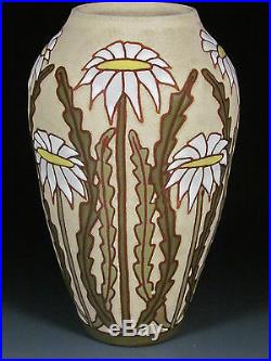 Common Ground Pottery, Daisy vase, Eric Olson art pottery arts and crafts