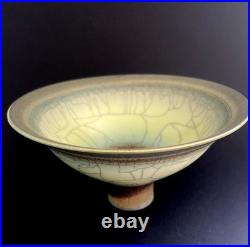 DAVID WHITE BRITISH STUDIO PORCELAIN POTTERY BOWL 14cm dia