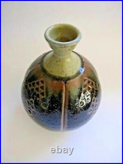 DEREK CLARKSON (1928-2013) studio pottery vase 16cm tall