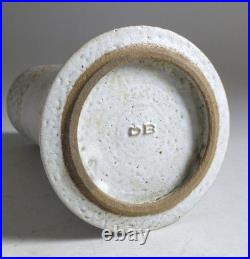 Deirdre Burnett Studio Pottery Stoneware Chimney Vase. 17.5cm