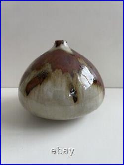 Early Graeme James studio pottery vase