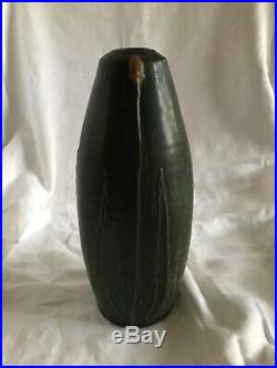 Ephraim Faience Art Pottery Day Lily Vase 1999 Leaf Green Signed Kevin Hicks