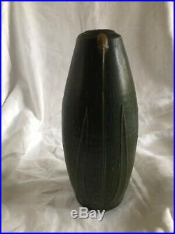Ephraim Faience Art Pottery Day Lily Vase 1999 Leaf Green Signed Kevin Hicks