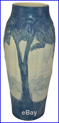 Ephraim Faience Pottery 2000 Spanish Moss Scenic Vase 030