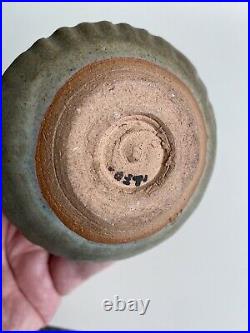 Excellent Katherine Pleydell-Bouverie Studio Pottery Vase