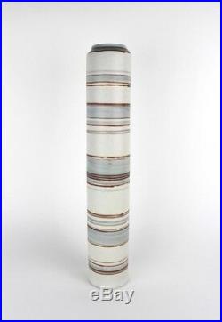 Exceptional Glidden Pottery By Fong Chow Sanstone Artware Glazed Modernist Vase
