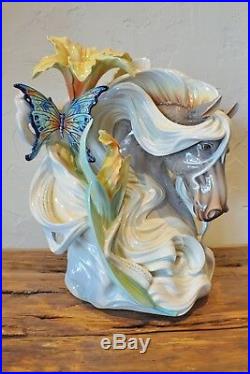 FZ03521 Franz Porcelain 13 Vase Paean Horse Limited Edition/988 Hand Made