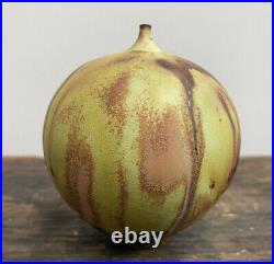 Fine Rose Cabat Onion Feelie Vase, Perfect Condition, Mid-Century Pottery
