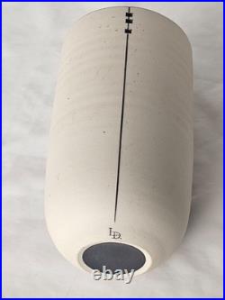 Gorgeous Louise Darby studio pottery porcelain sculptural design vase