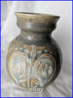 Gorgeous Vera Tollow studio pottery vase, circa mid century modern
