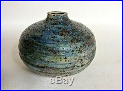 Highly Collectable Rare Derek Davis Signed Studio Pottery Vase