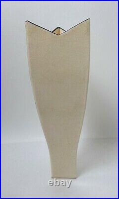 Ian McWhinnie (Scottish b. 1952) ceramic studio pottery painted vase Glasgow