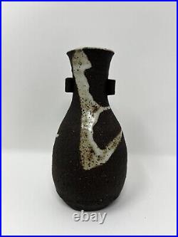 Janet Leach lugged stoneware vase for Leach pottery #107