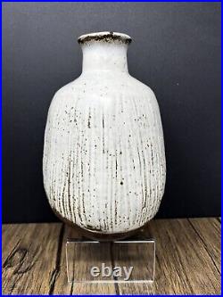 Janet Leach stoneware vase for Leach pottery