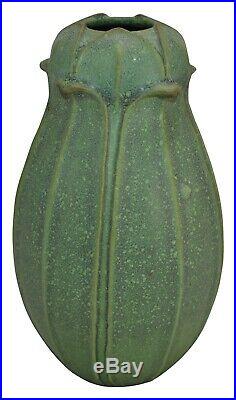 Jemerick Pottery 2002 Grueby Mottled Green Folded Leaf Ceramic Vase