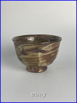 Jim Malone, studio pottery tea bowl Hakeme Iron brush brushwork