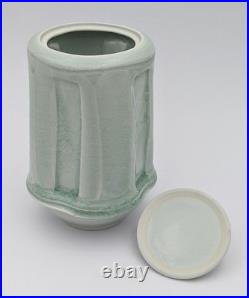 Joanna Howells Studio Pottery Celadon Covered Vase / Jar 20th Century Joanna Howells Studio Pottery Celadon Covered Vase / Jar 20th Century
