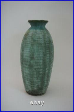 Large Jade Ribbed McCarty Pottery Merigold Mississippi Art Pottery Vase VTG