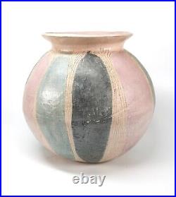 Large Penelope Bennett Studio Pottery Vase Stamped Ewen Henderson Interest