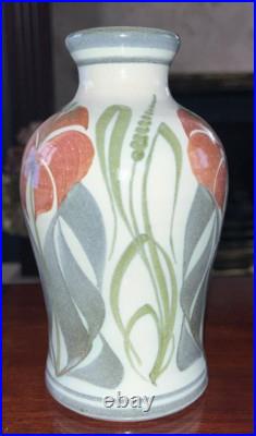 Laurence Mcgowan Studio Pottery Vase Laurence Mcgowan Studio Pottery Vase