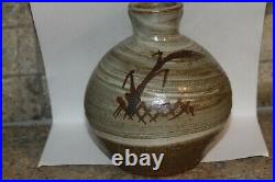 Leach pottery Shigeyoshi Ichino iron oxide on hakame studio large onion vase