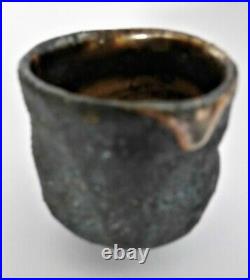 Lisa Hammond (1956) miniature studio pottery pot