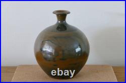 Malcolm Pepper studio pottery vase