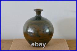 Malcolm Pepper studio pottery vase