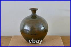 Malcolm Pepper studio pottery vase