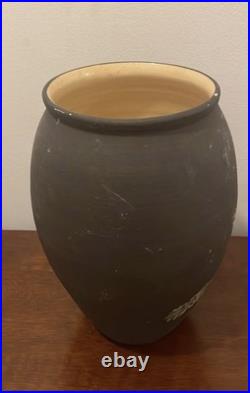 Marazion Studio Pottery Vase 1960. 19cm tall