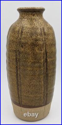 Martin Upton Sandy Hill Studio Pottery Vase 21st Century Martin Upton Sandy Hill Studio Pottery Vase 21st Century