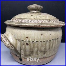 Mike Dodd studio Pottery Incised decor stoneware Lidded Pot with Ash glaze #1793 Mike Dodd studio Pottery Incised decor stoneware Lidded Pot with Ash glaze #1793