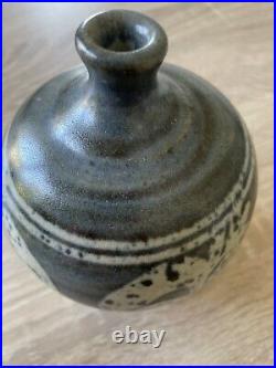 Mirek Smísek Studio pottery vase. Ex-Leach potter