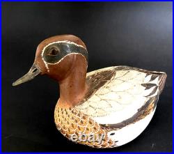 NORMAN MAKINSON (1921-2010) Studio Pottery sculpture