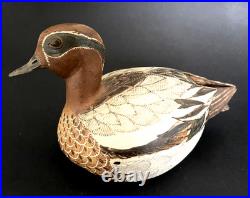 NORMAN MAKINSON (1921-2010) Studio Pottery sculpture