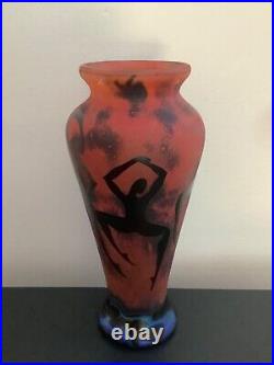 Okra Glass Firedancers Cameo Vase